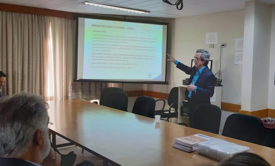 Parceria com o ITCG lança projetos de geologia no Paraná