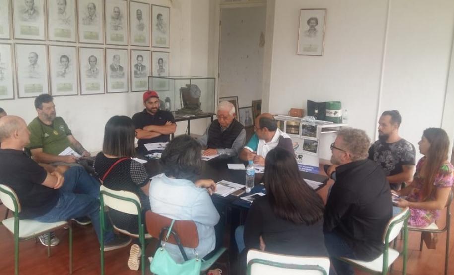 Comerciantes são capacitados para receber turistas na temporada