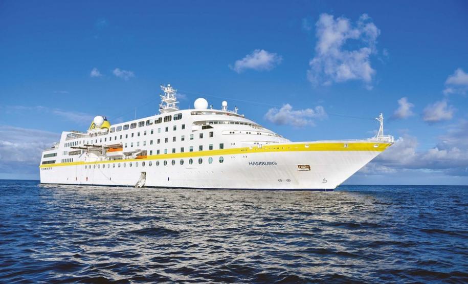 Porto de Paranaguá recebe navio de passageiros no domingo