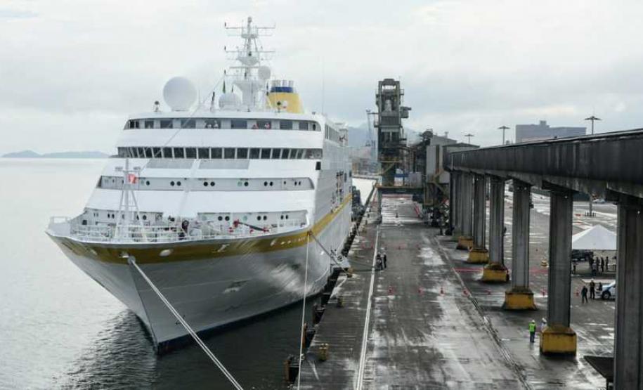 Porto de Paranaguá volta a receber navio de passageiros Porto de Paranaguá volta a receber navio de passageiros