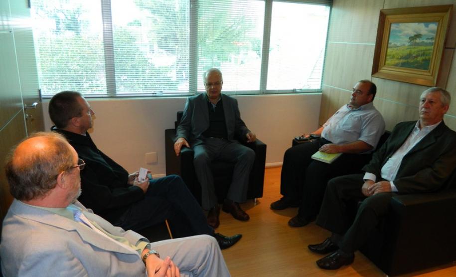 CREA Prsidente do CREA Joel Kruger e Jonel IURK