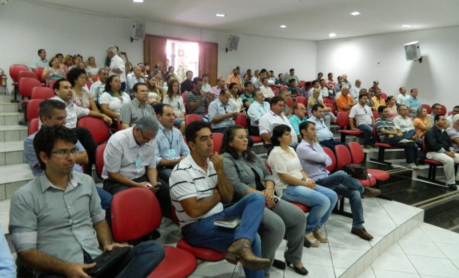 Ivaiporã - Resíduos Sólidos 2 Ivaiporã - Resíduos Sólidos