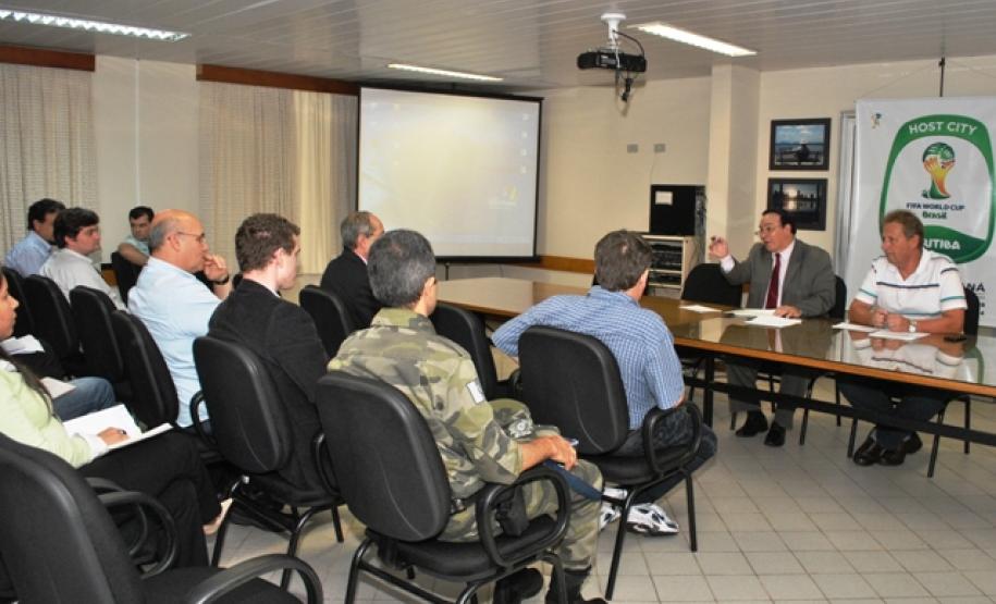 Integrantes da Câmara Temática do Meio Ambiente e Sustentabilidade, da secretaria estadual para Assuntos da Copa do Mundo 2014,  se reunem para tratar de assuntos relacionados aos cuidados com o meio ambiente. Curitiba, 22/03/2013 Foto: Osvaldo Ribeiro/ANPr