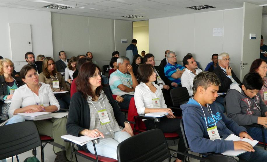 Encontro reforça participação do Terceiro Setor nos processos da Agenda 21 Agenda 21 Paraná