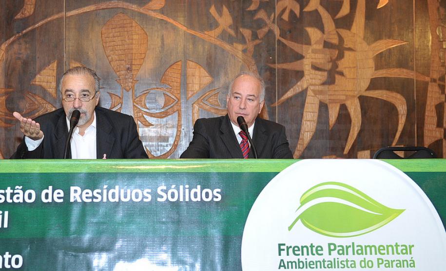 Programa Paraná Sem Lixões ganha apoio de especialistas Programa Paraná Sem Lixões ganha apoio de especialistas
