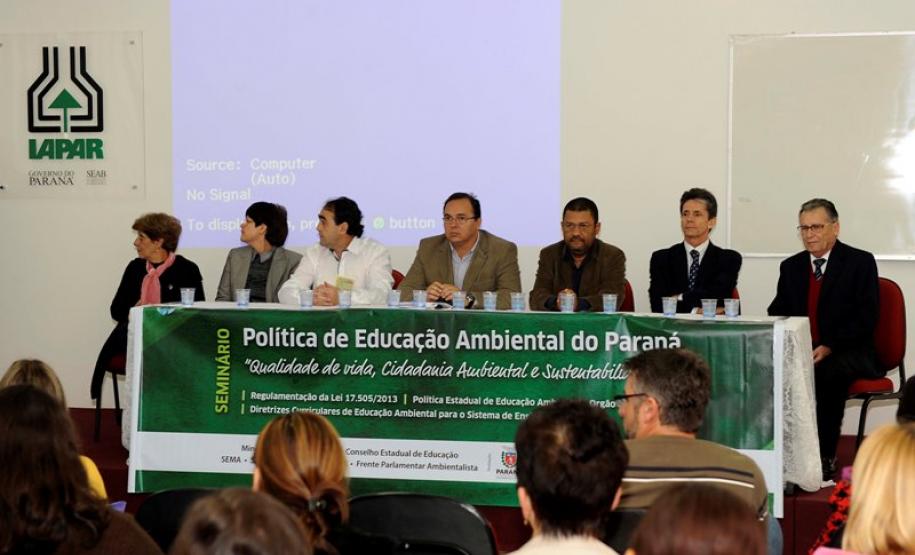 Educação ambiental será incluída em disciplinas das escolas paranaenses Educação ambiental será incluída em disciplinas das escolas paranaenses