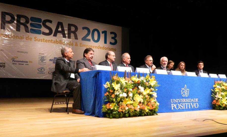 Governo participa de fórum internacional sobre sustentabilidade e empreendedorismo