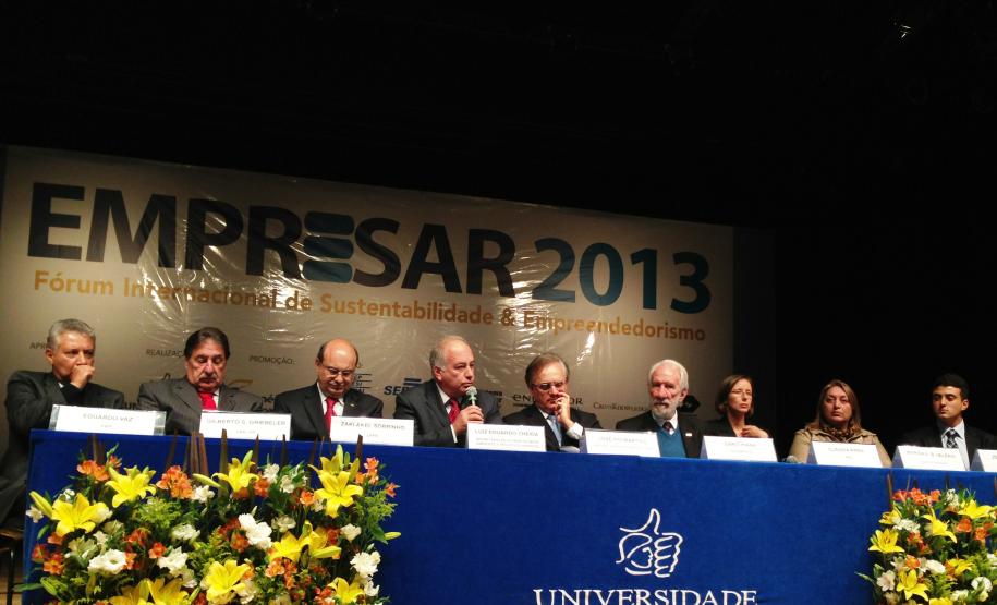 Governo participa de fórum internacional sobre sustentabilidade e empreendedorismo