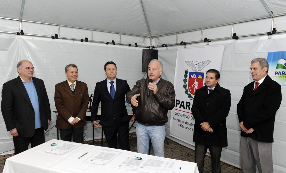 Governo entrega 24 veículos para resposta rápida aos danos ambientais causados pelas chuvas