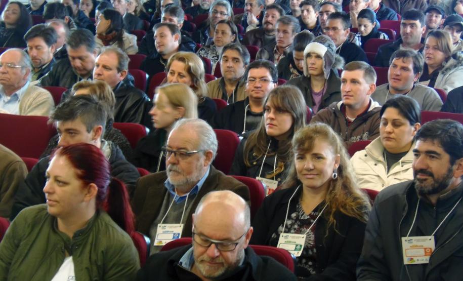 A Secretaria de Estado do Meio Ambiente e Recursos Hídricos abriu vagas de observadores para a Conferência Estadual do Meio Ambiente, que será realizada nesta quinta e sexta-feira (5 e 6), em Foz do Iguaçu. Divulgação.