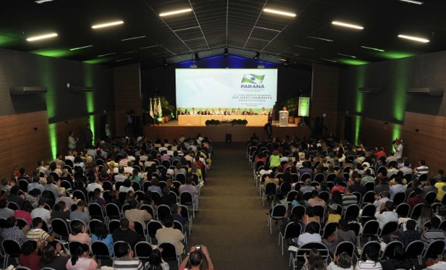 IV ConferÃªncia Estadual do Meio Ambiente Residuos SÃ³lidos 05 e 06 de setembro de 2013, local Itaipu em Foz do IguaÃ§u. Fotos Denis Ferreira Netto.