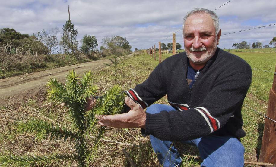 Senhor Vandinho Vieira Portes, agricultor, participa do Programa Estrada das Araucárias, na Lapa.Lapa, 15/08/2013.Foto: José Gomercindo/ANPr Senhor Vandinho Vieira Portes, agricultor, participa do Programa Estrada das Araucárias, na Lapa.Lapa, 15/08/2013.Foto: José Gomercindo/ANPr