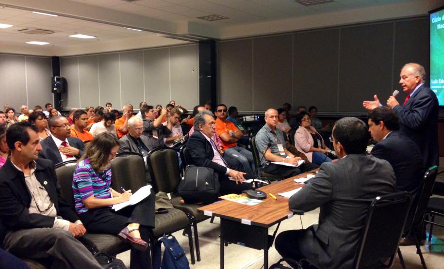 Propostas do Paraná para resíduos sólidos são exemplo em conferência nacional