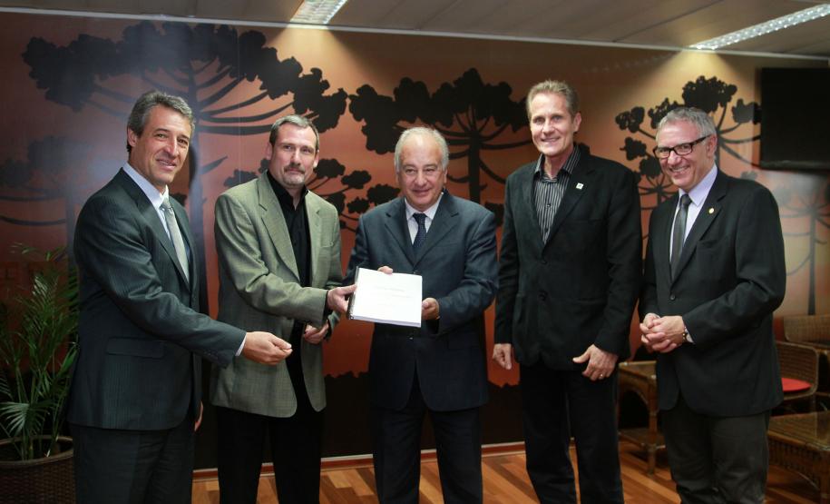 Reunião do Conselho da Construção Civil com o secretário Cheida