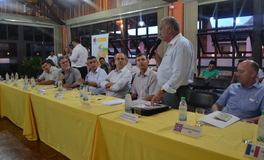 Secretário estadual do Meio Ambiente e Recursos Hídricos, Luiz Eduardo Cheida, participa da Assembleia Ordinária da Associação dos Municípios da Região Metropolitana de Curitiba (Assomec).