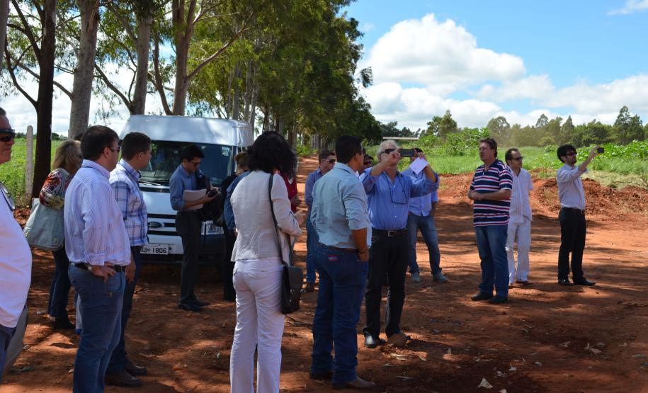 Técnicos da Agência Francesa de Desenvolvimento visitam Paranavaí para conhecer e avaliar projetos relacionados ao tratamento de resíduos sólidos.Foto: Carlito Lustosa/SEMA