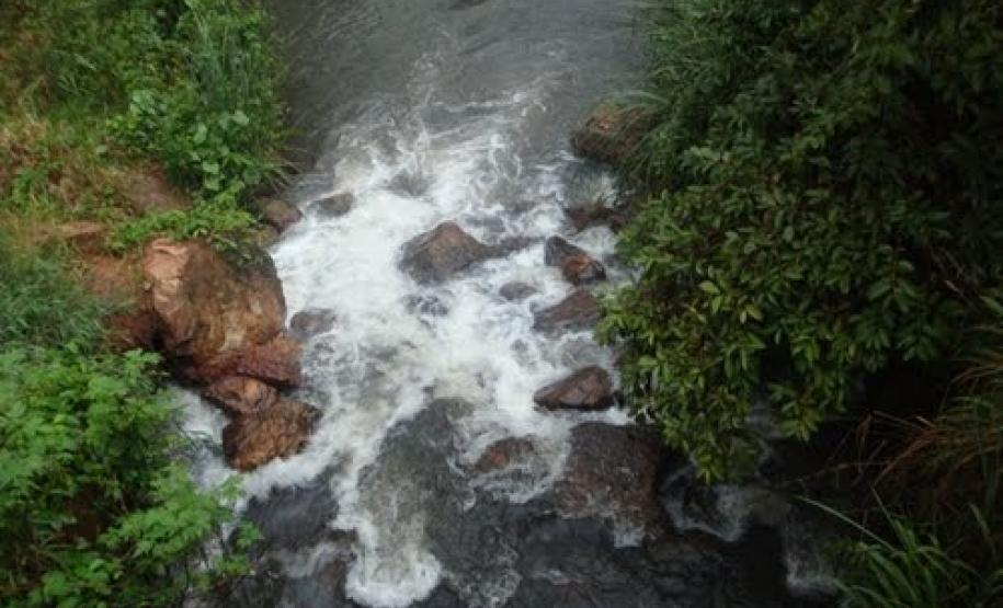 Técnicos do Meio Ambiente conhecem projeto em bacia do Distrito Federal Vista áerea da Bacia do Pipiripau/DF