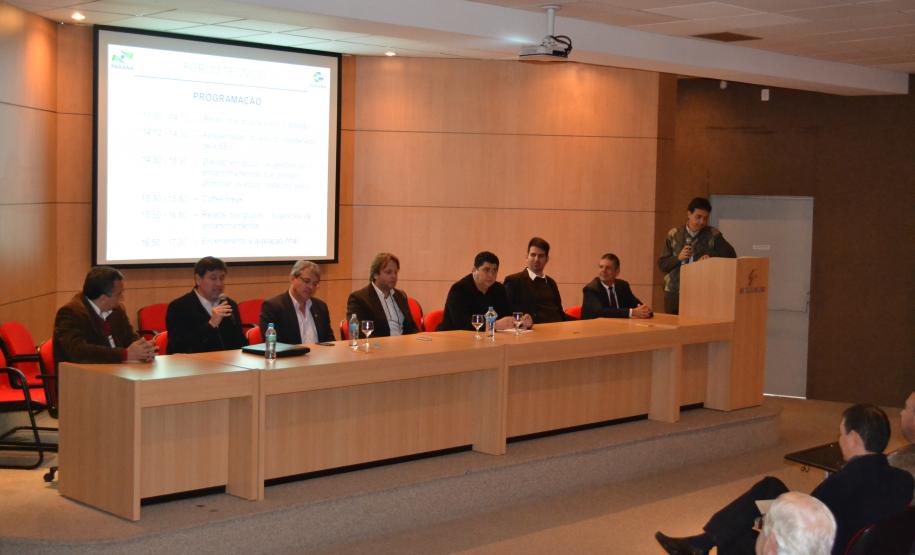 Governo do Paraná vai apoiar construtoras a reduzirem e darem destinação correta a resíduos de obras públicas