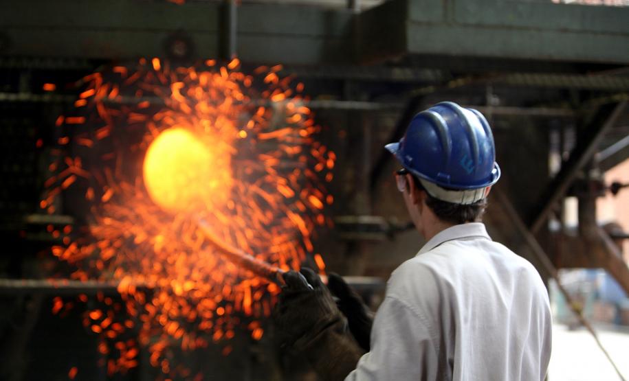 Paraná apresenta inventário inédito de suas emissões na atmosfera.Indústria.Foto: Gilson Abreu