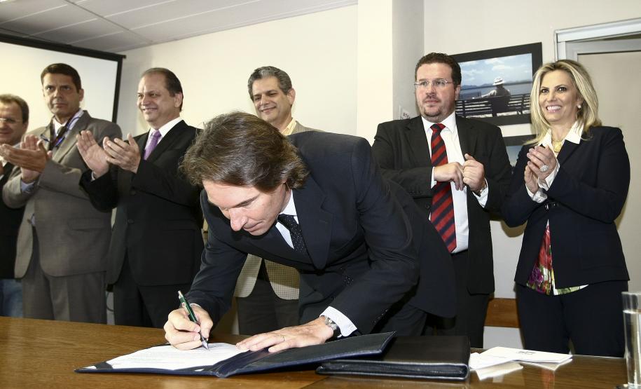 Posse Ricardo Jose Soavinski Vice governadora Cida Borghetti durante a posse do novo Secretário Estadual do Meio Ambiente, Ricardo José Soavinski. - Curitiba/Pr, 08.01.2015 - Foto Jonas Oliveira/AENPr
