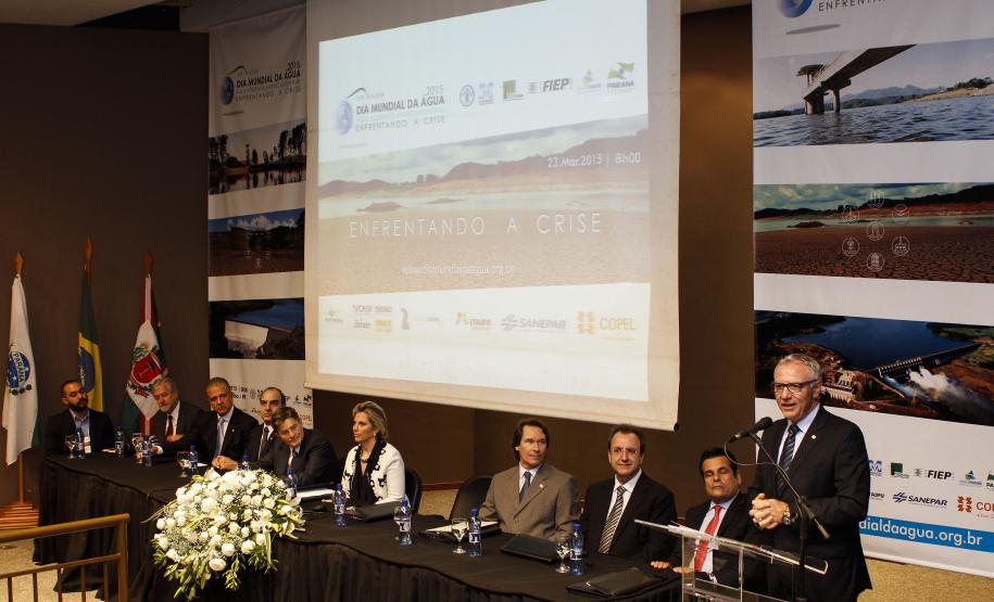 Paraná irá revitalizar o Rio Iguaçu, diz Cida em evento do Dia Mundial da Água O presidente da Fiep, Edson Campagnolo, durante abertura do Dia Mundial da Água, na Fiep