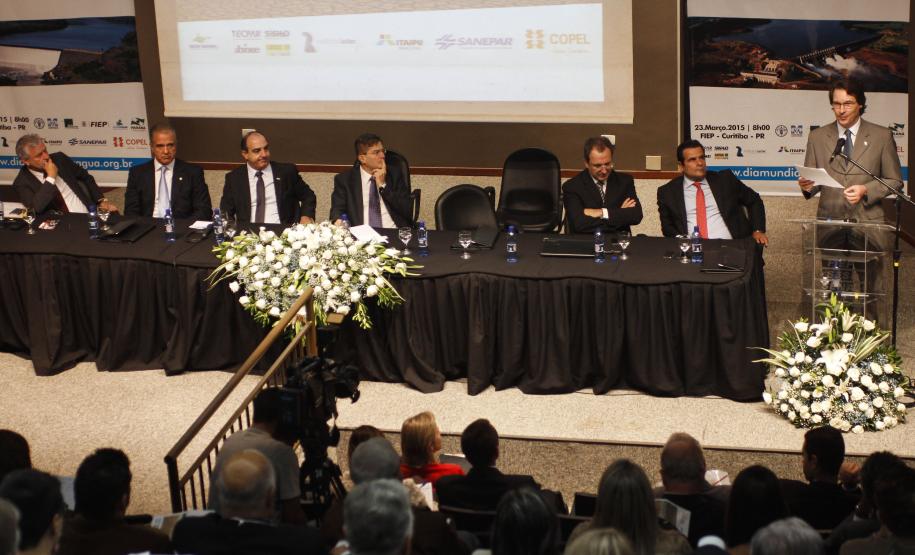 Paraná irá revitalizar o Rio Iguaçu, diz Cida em evento do Dia Mundial da Água O secretário estadual do Meio Ambiente e Recursos Hídricos, Ricardo José Soavinski, participa da abertura do Dia Mundial da Água, na Fiep. Curitiba, 23/03/2015. Foto: Pedro Ribas/ANPr
