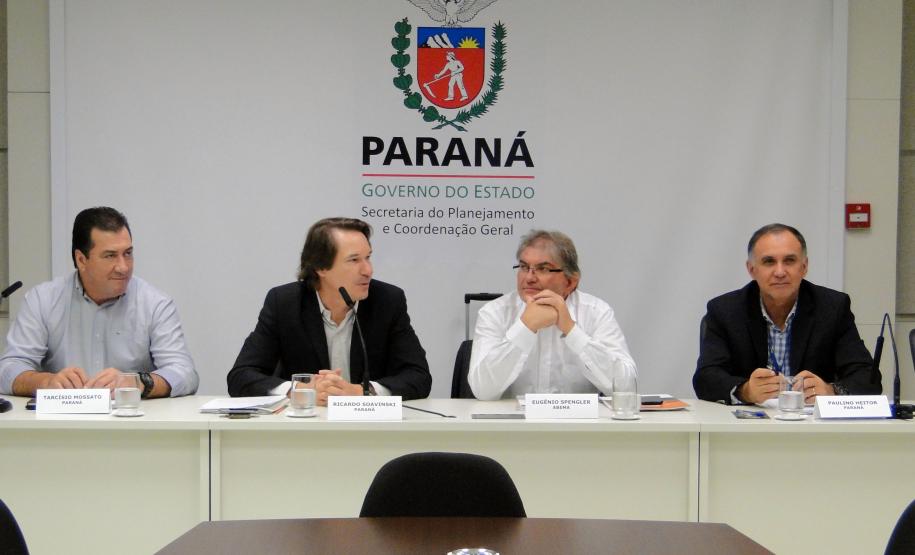 O Governo do Paraná sediou, em Curitiba, nessa quinta e sexta-feira (16 e 17), a reunião com as entidades estaduais de meio ambiente do sul do Brasil, representantes do Ministério do Meio Ambiente e do Estado da Bahia para discutir a atualização de resoluções do Conselho Nacional do Meio Ambiente (Conama). Foto: Divulgação