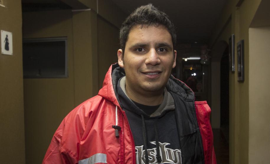 Caminhada da Lua Cheia propicia novas percepções do Parque Estadual de Vila Velha Passeio noturno no Parque Estadual da Vilha Velha. Na foto, Rodrigo dos Santos. Ponta Grossa, 30/05/2015. Foto: Pedro Ribas/ANPr