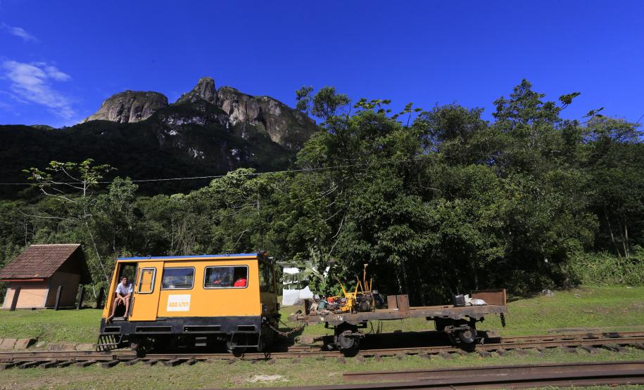 GOVERNO LANÇA PARQUES DO PARANÁ PARA ESTIMULAR TURISMO SUSTENTÁVEL. O governador Beto Richa lançou nesta quarta-feira (10), no Parque Estadual Pico Marumbi, o projeto Parques do Paraná