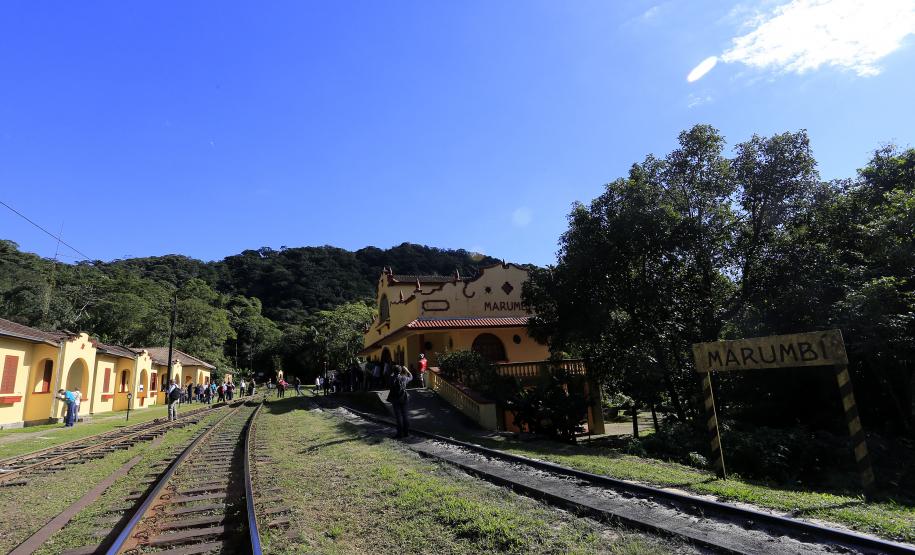 GOVERNO LANÇA PARQUES DO PARANÁ PARA ESTIMULAR TURISMO SUSTENTÁVEL. O governador Beto Richa lançou nesta quarta-feira (10), no Parque Estadual Pico Marumbi, o projeto Parques do Paraná