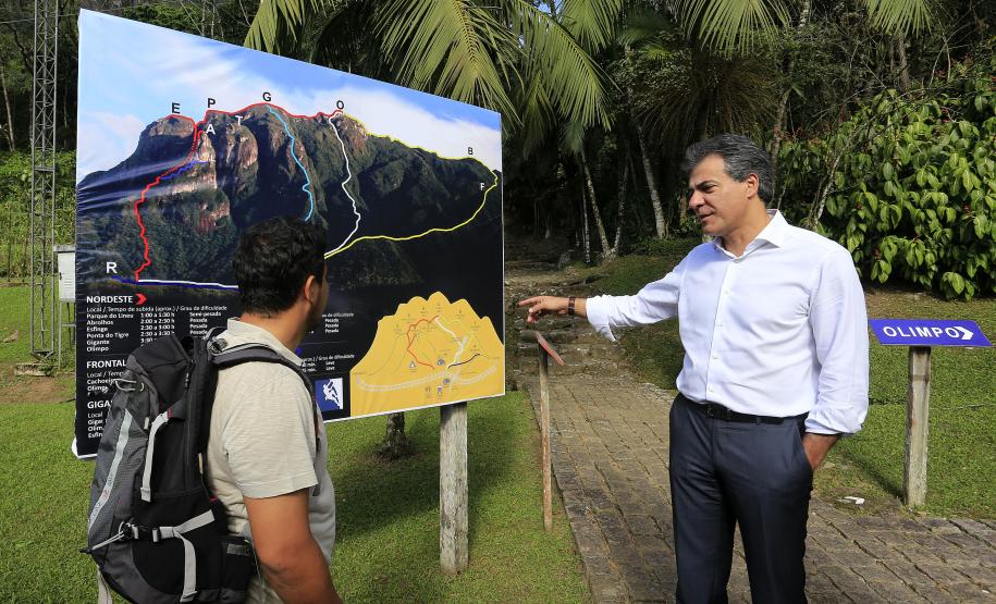 GOVERNO LANÇA PARQUES DO PARANÁ PARA ESTIMULAR TURISMO SUSTENTÁVEL. O governador Beto Richa lançou nesta quarta-feira (10), no Parque Estadual Pico Marumbi, o projeto Parques do Paraná
