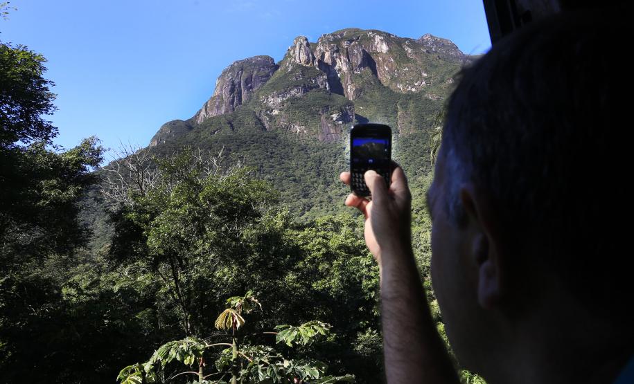 GOVERNO LANÇA PARQUES DO PARANÁ PARA ESTIMULAR TURISMO SUSTENTÁVEL. O governador Beto Richa lançou nesta quarta-feira (10), no Parque Estadual Pico Marumbi, o projeto Parques do Paraná