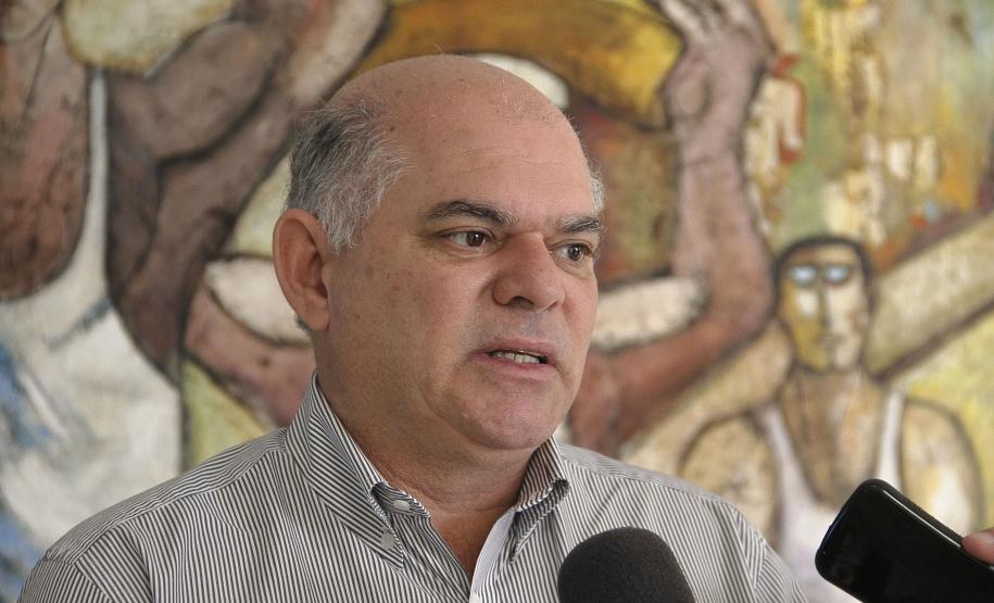 Os projetos de remodelação, expansão e aumento da produtividade no Porto de Paranaguá estão em sintonia com a preservação do meio ambiente e cumprindo as exigências dos órgãos ambientais.  As ações para o desenvolvimento sustentável da atividade portuária foram apresentadas, nesta quinta-feira (11), pela Administração dos Portos de Paranaguá e Antonina (Appa), para uma comitiva formada por autoridades na área ambiental.