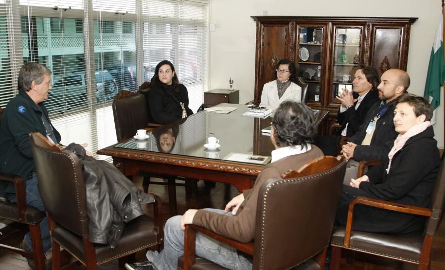 Secretaria de Estado da Educação do Paraná, Secretario do Meio Ambiente Ricardo José Soavinski apresenta projeto para Secretaria de Educação Ana Seres Trento Comin. 19-06-15. Foto: Hedeson Alves