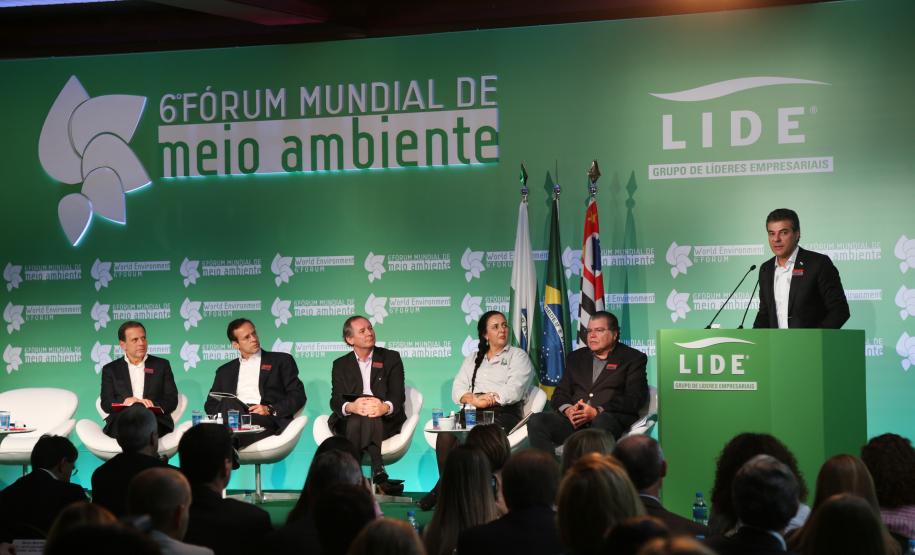 Governador Beto Richa participa da abertura do 6º Fórum Mundial de Meio Ambiente, em Foz do Iguaçu, no Oeste do Paraná.Foz do Iguaçu, 25/06/2015.Foto: Orlando Kissner /ANPr