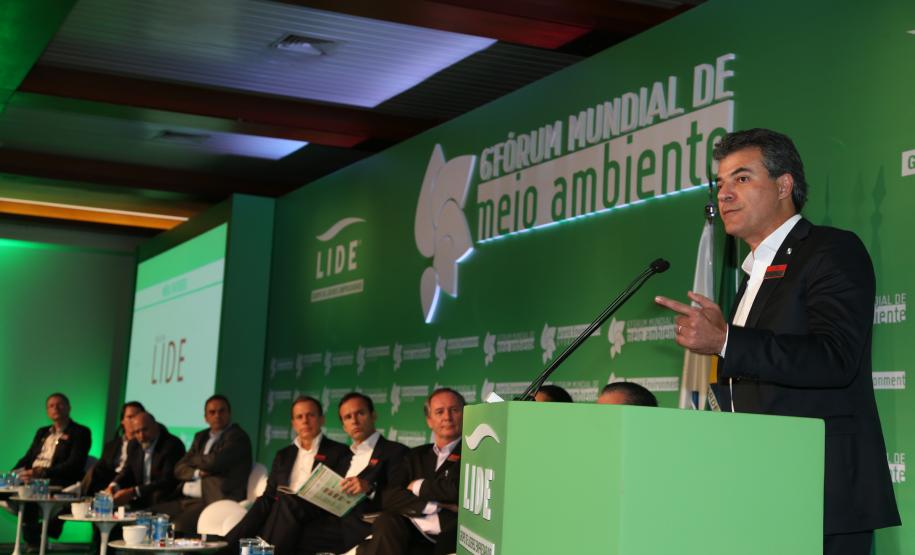 Governador Beto Richa participa da abertura do 6º Fórum Mundial de Meio Ambiente, em Foz do Iguaçu, no Oeste do Paraná.Foz do Iguaçu, 25/06/2015.Foto: Orlando Kissner /ANPr