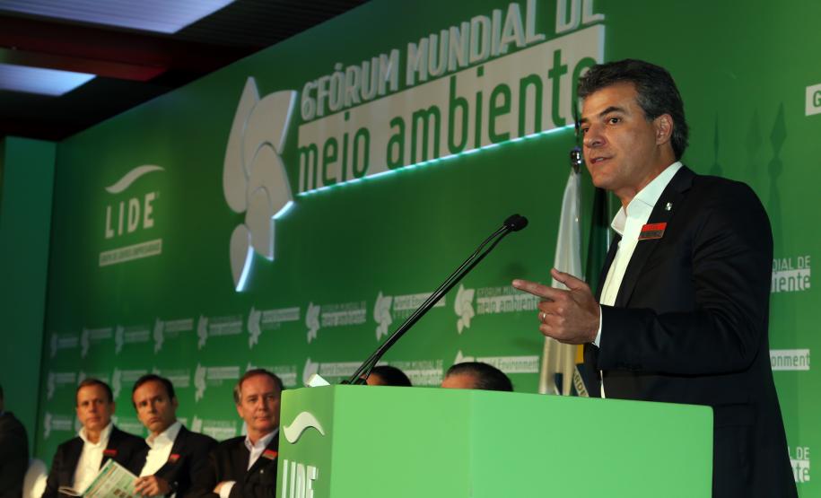 Governador Beto Richa participa da abertura do 6º Fórum Mundial de Meio Ambiente, em Foz do Iguaçu, no Oeste do Paraná.Foz do Iguaçu, 25/06/2015.Foto: Orlando Kissner /ANPr