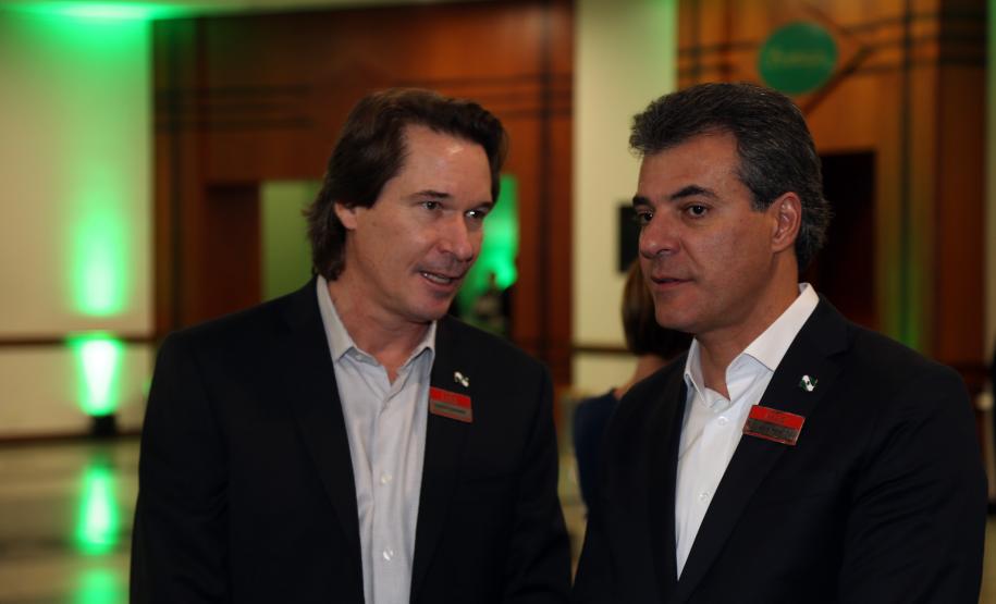 Governador Beto Richa participa da abertura do 6º Fórum Mundial de Meio Ambiente, em Foz do Iguaçu, no Oeste do Paraná. Na foto, o governador Beto Richa e o secretário estadual do Meio Ambiente e Recursos Hídricos, Ricardo Soavinski.Foz do Iguaçu, 25/06/2015.Foto: Orlando Kissner /ANPr