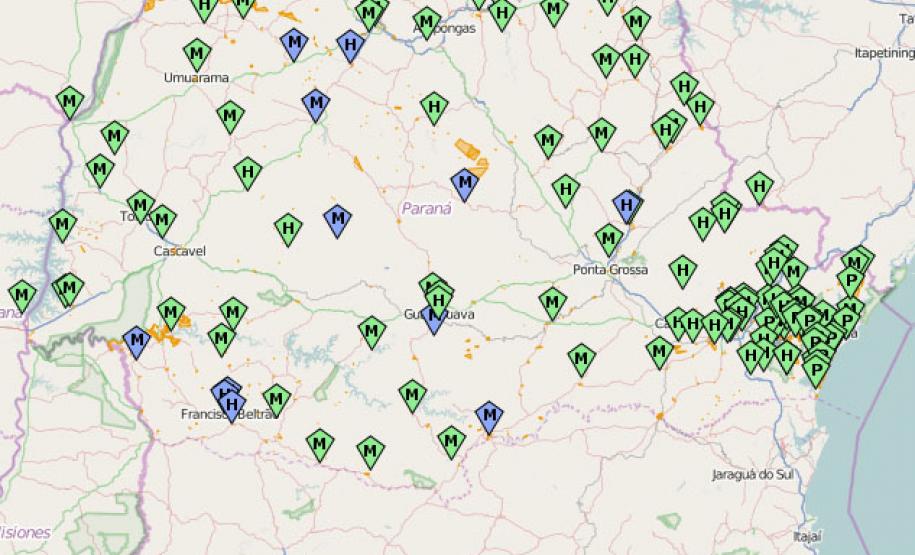 O Sistema de Alerta de Cheias do Governo do Paraná está funcionando a pleno vapor para orientar as ações da Defesa Civil nas áreas de riscos. Implantado no fim de 2013, o sistema conta com mais de 100 estações de monitoramento que mostram, em tempo real, o nível dos rios em todas as regiões do estado, intensidade da chuva e a previsão para as próximas 48 horas. Fonte/Foto: Simepar