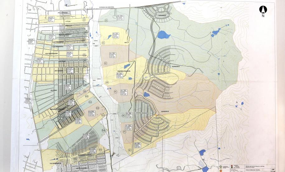 Obras do Parque Palmital, em Pinhais.Pinhais, -05-08-15.Foto: Arnaldo Alves / ANPr.