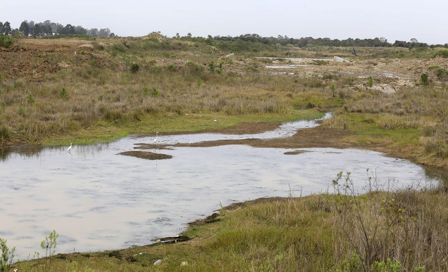 Obras do Parque Palmital, em Pinhais.Pinhais, -05-08-15.Foto: Arnaldo Alves / ANPr.