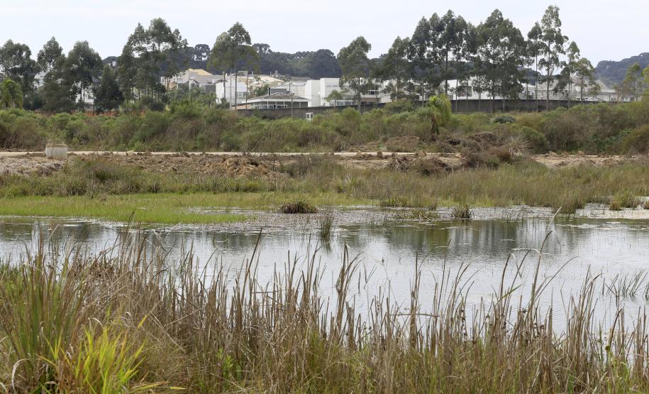 Obras do Parque Palmital, em Pinhais.Pinhais, -05-08-15.Foto: Arnaldo Alves / ANPr.