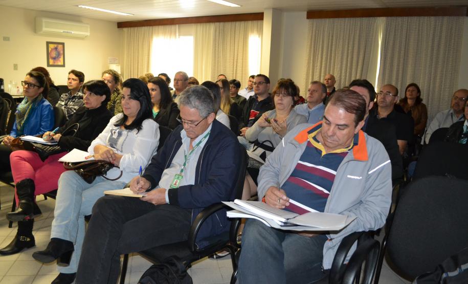 Órgãos públicos estaduais debatem coleta seletiva na estrutura do Governo