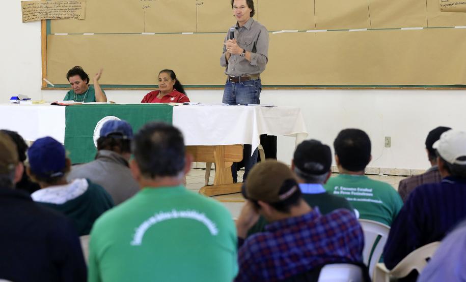 O secretário do Meio Ambiênte e Recursos Hídricos, Ricardo Soavinski, esteve reunido com Faxinalenses de Guarapuava e região.Guarapuava, 22-08-15.Foto: Arnaldo Alves / ANPr.
