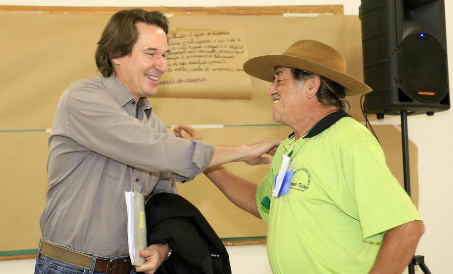 O secretário do Meio Ambiênte e Recursos Hídricos, Ricardo Soavinski, esteve reunido com Faxinalenses de Guarapuava e região.Guarapuava, 22-08-15.Foto: Arnaldo Alves / ANPr.