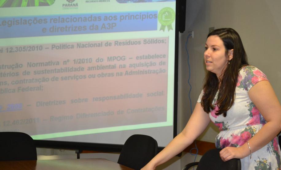 Reunião debate coleta seletiva em estrutura do Governo