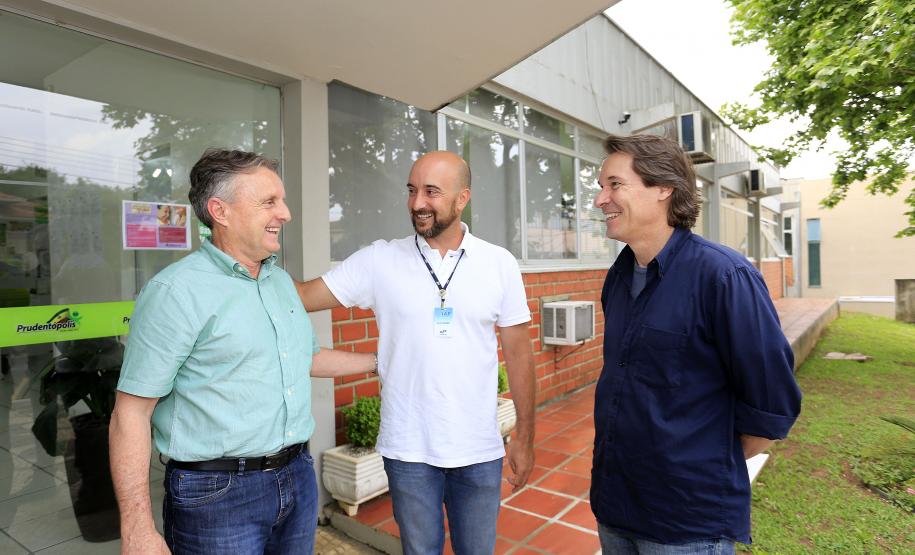 Secretário do Meio Ambiente, Ricardo Soavinski, visita Unidades de Conservação e assina o termo de recebimento da área, em Prudentópolis.Prudentópolis, 08/10/2015.Foto: Arnaldo Alves/ANPr