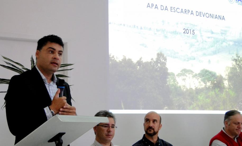 O conselho gestor da Área de Proteção Ambiental (APA) da Escarpa Devoniana tem nova diretoria executiva e conselheiros. Os novos membros tomaram posse terça-feira (27). A área de proteção tem mais de 392 mil hectares, que cruza o Estado do Sul ao Norte Pioneiro, e passa por 12 municípios. Curitiba, 28/10/2015.Foto: IAP