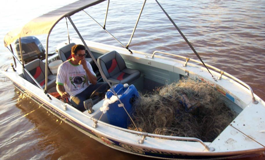 IAP apreende materiais em fiscalização de pesca.Curitiba, 29/01/2016.Foto: Divulgação IAP