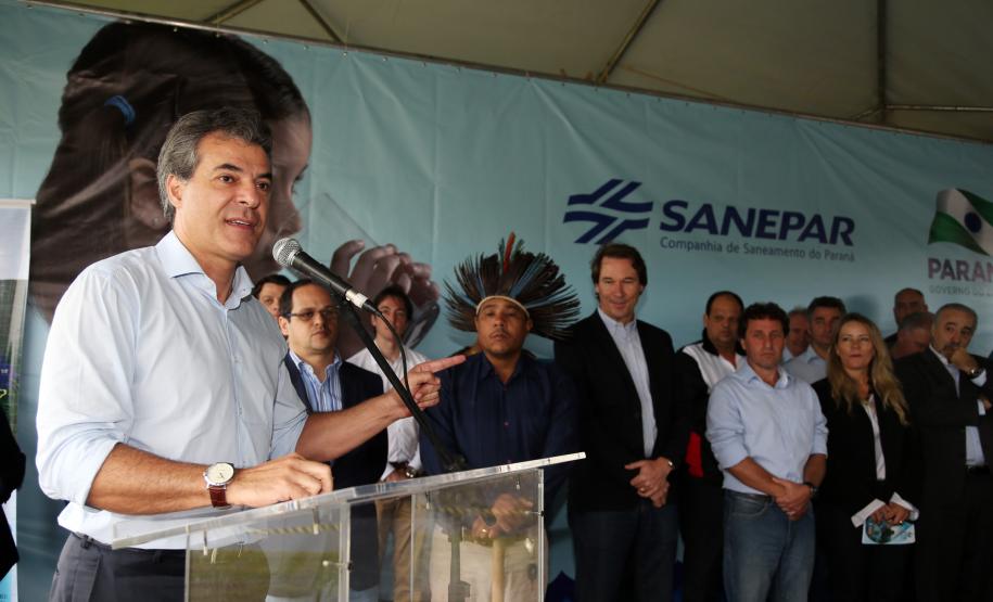 Governador Beto Richa lança uma série de ações de revitalização e cuidado com os recursos hídrico, entre elas o Programa de Conservação dos Mananciais do Paraná, durante as comemorações do Dia Mundial da Água, no Centro de Educação Ambiental dos Mananciais da Serra, em Piraquara, na Região Metropolitana de Curitiba.Piraquara, 22/03/2016.Foto: Orlando Kissner/ANPr